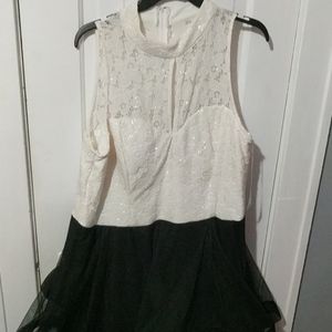 Formal dress black and white sleeveless